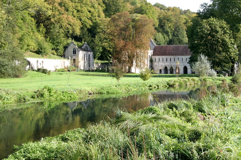Cliquez sur l'image pour la voir en taille réelle 

Nom : 		Abbaye-de-fontaine-guerard.jpg 
Affichages :	1 
Taille :		231,4 Ko 
ID : 			461609