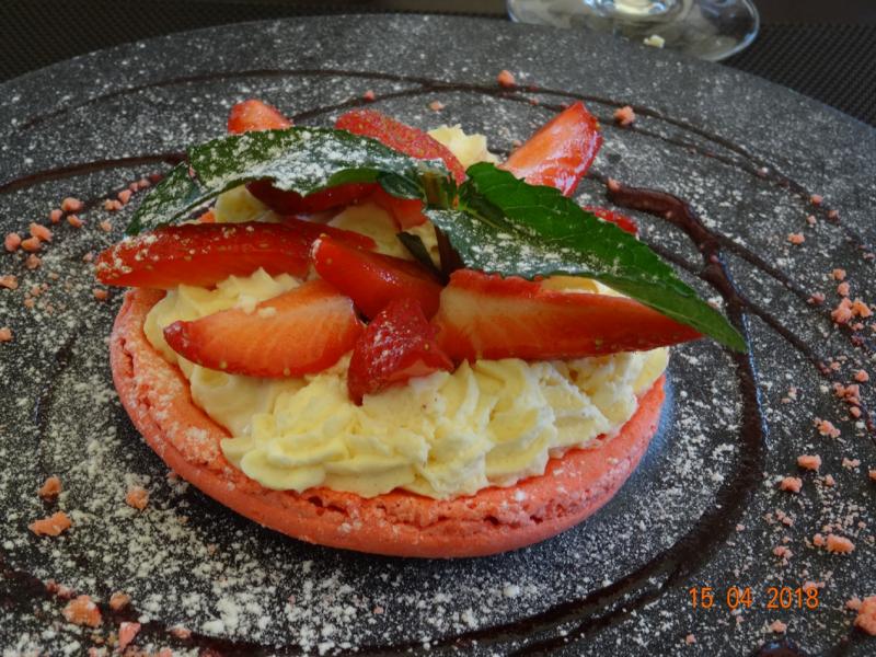 Cliquez sur l'image pour la voir en taille réelle 

Nom : 		Le dessert qui flatta nos pupilles puis nos papilles.jpg 
Affichages :	1 
Taille :		105,4 Ko 
ID : 			406396