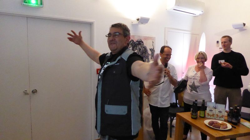 Cliquez sur l'image pour la voir en taille réelle 

Nom : 		P1010746.JPG 
Affichages :	1 
Taille :		74,7 Ko 
ID : 			389199