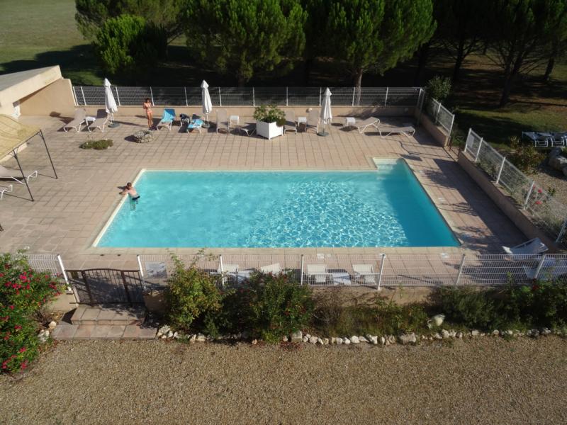 Cliquez sur l'image pour la voir en taille réelle 

Nom : 		Le Manoir_Apt_piscine.jpg 
Affichages :	1 
Taille :		91,9 Ko 
ID : 			453459