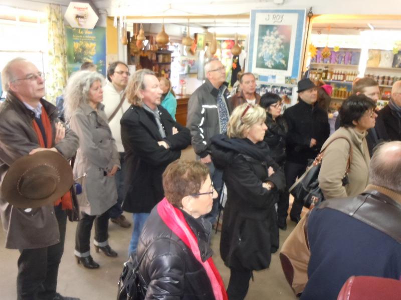 Cliquez sur l'image pour la voir en taille réelle 

Nom : 		DSCN3673.jpg 
Affichages :	1 
Taille :		64,5 Ko 
ID : 			453995
